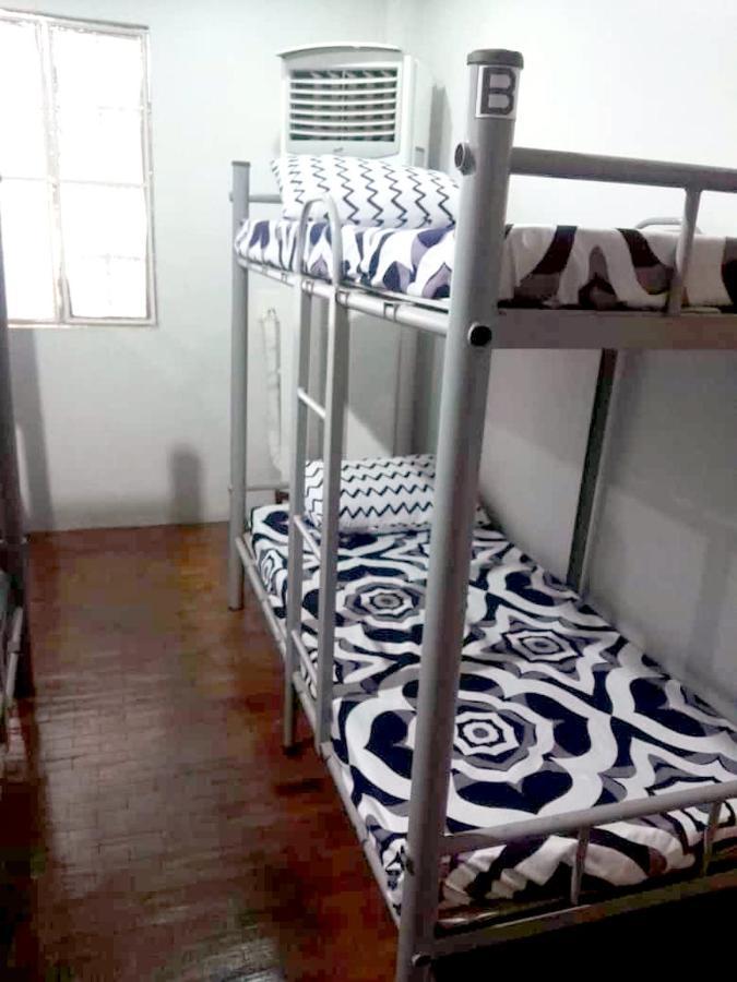 Mang Ben Dormitory Amoranto Ciudad Quezon Exterior foto